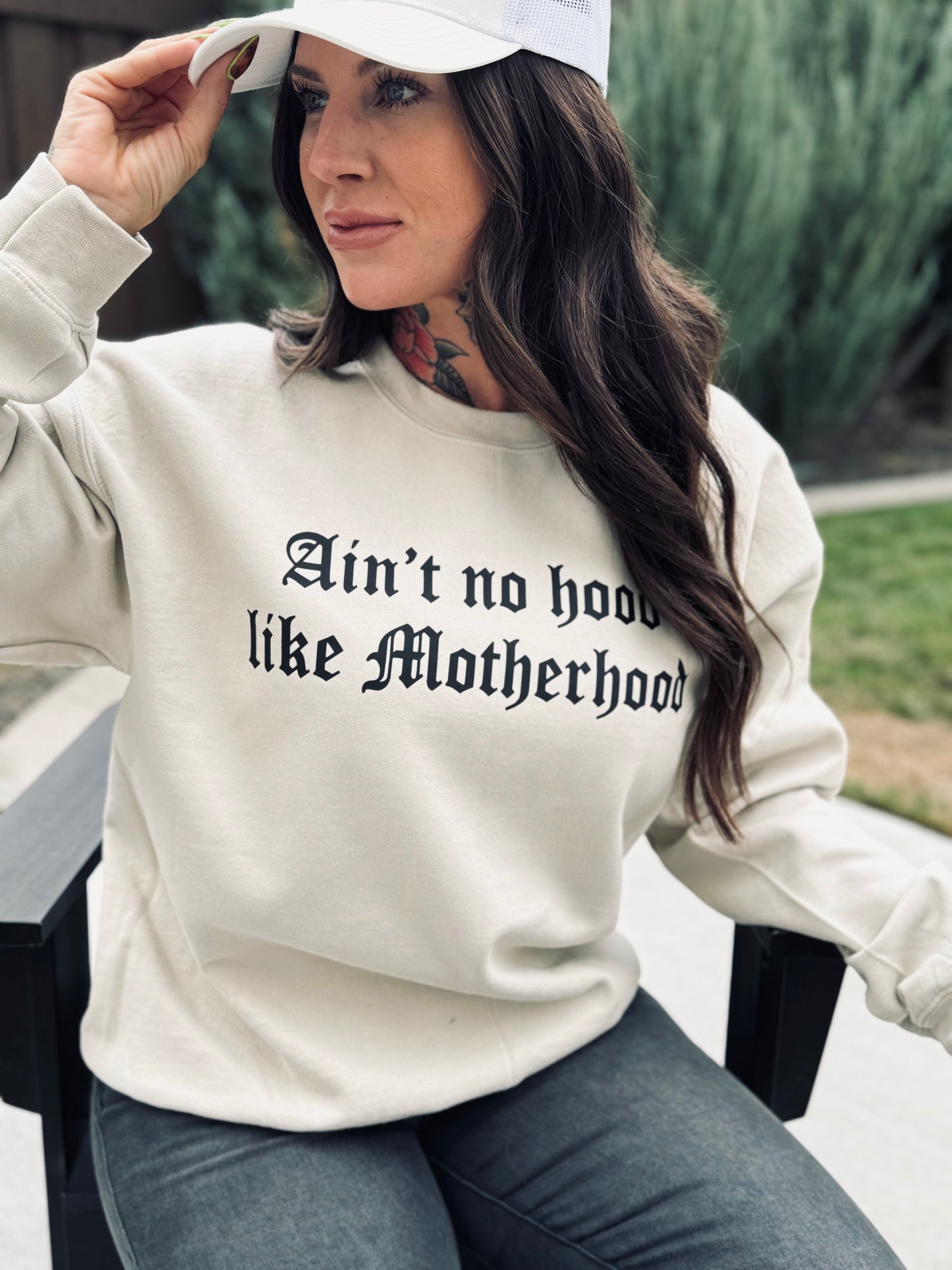 (PRE ORDER) Ain't No Hood Like Motherhood Crew